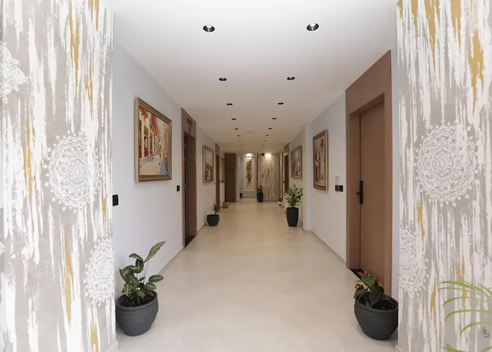 Comfort Rezidence In Hotell Tirana
