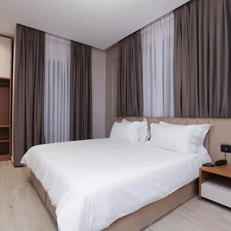 Hotel Comfort Rezidence In 4*