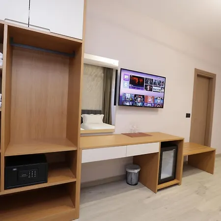 Szálloda Comfort Rezidence In Tirana