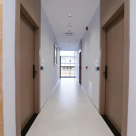 Comfort Rezidence In Hotel 4*