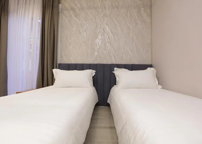 Comfort Rezidence In Отель 4*