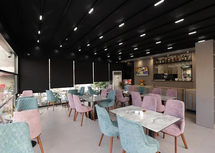 Отель Comfort Rezidence In Тирана