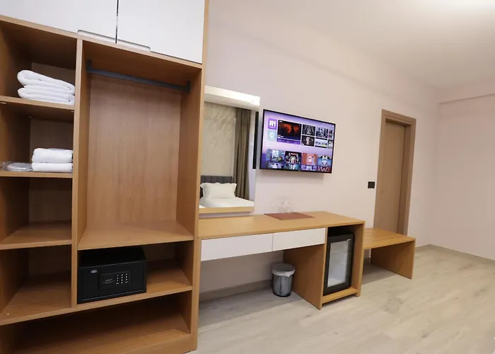 Отель Comfort Rezidence In Тирана
